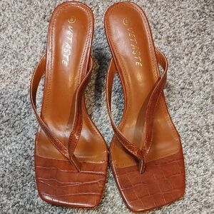 Vetaste Brown Women's Slide Slipper Heels